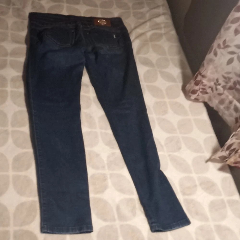 Jeans - Picture 3 of 4